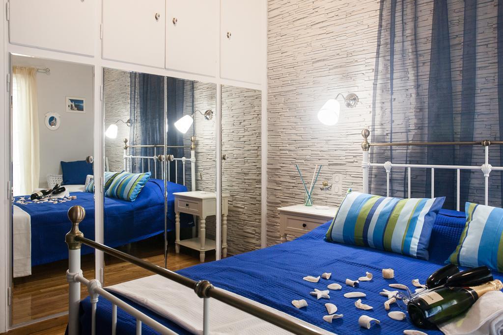 Elegant And Safe Gold And Blue Apartment Walk To Acropolis Афіни Екстер'єр фото